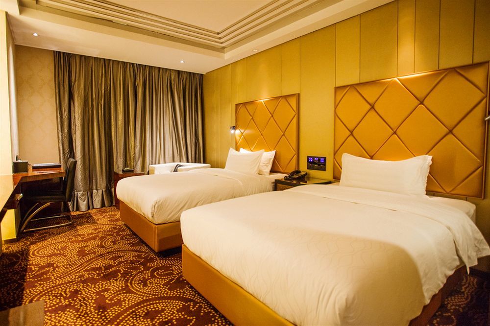 Voco Nanjing Oriental Pearl Hotel Luaran gambar